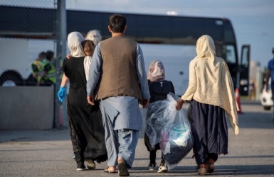 اتباع بیگانه که داخل کشور هستند باید دارای مجوز باشند در غیر این صورت مجرمند  